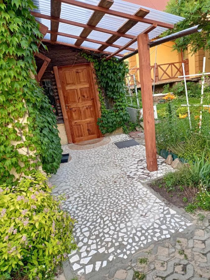 Agroturystyka "Pod Bluszczem" Krasnobród Kültér fotó
